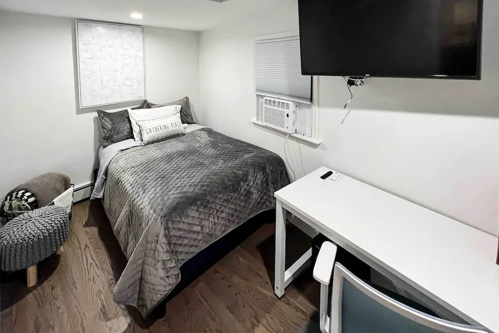 Long Island Home Near Beaches & Golf