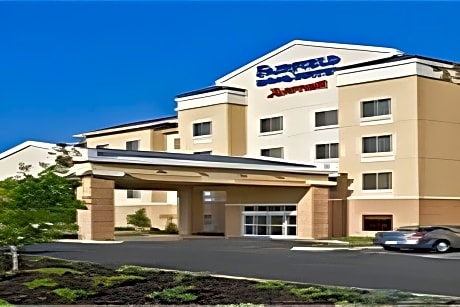 Courtyard By Marriott Boston Revere