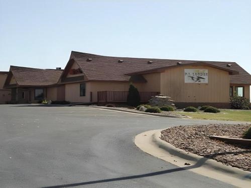 Days Inn by Wyndham West Branch Iowa City Area