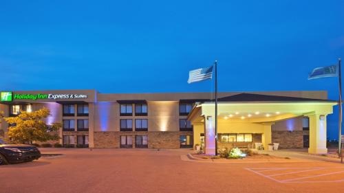 Holiday Inn Express & Suites COLBY