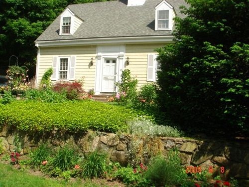 Wellesley Bed & Breakfast