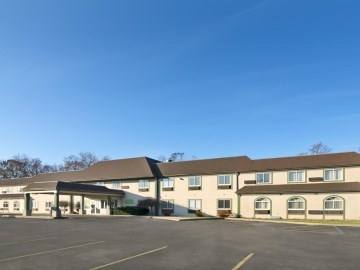 White Lake Inn And Suites