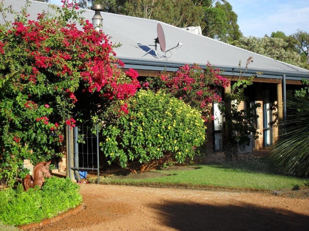 Woollybush Guest House