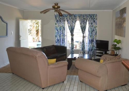 Peacevale Backpackers