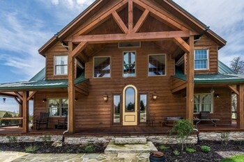 Fling Family Farm B&B