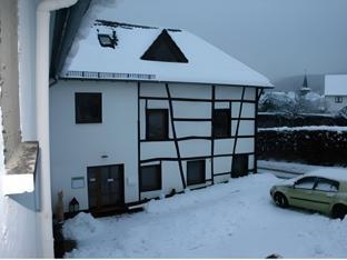 Hotel Hinter den Spiegeln