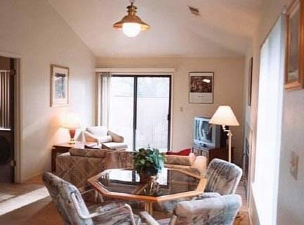 Quail Hollow One Apartments