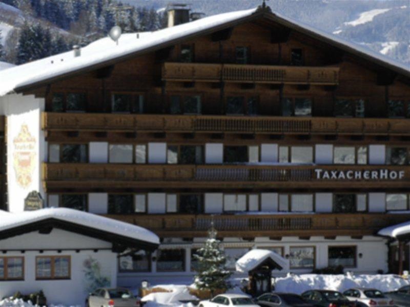 AlpenParks Taxacher Kirchberg Hotel