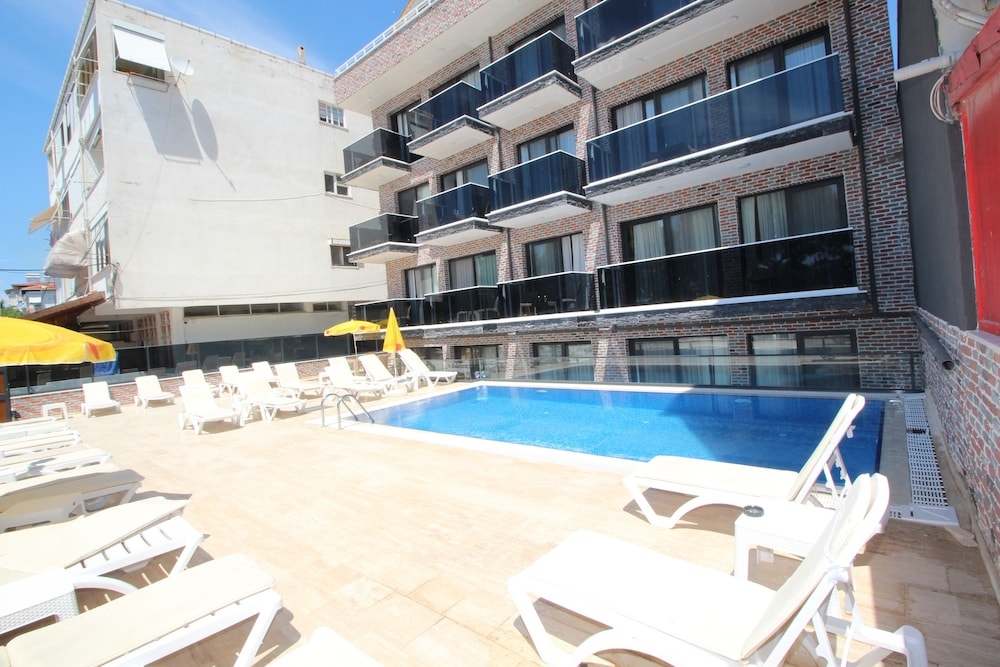 Mari Pembe Otel