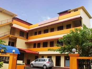 OYO 6665 Thomson Regency