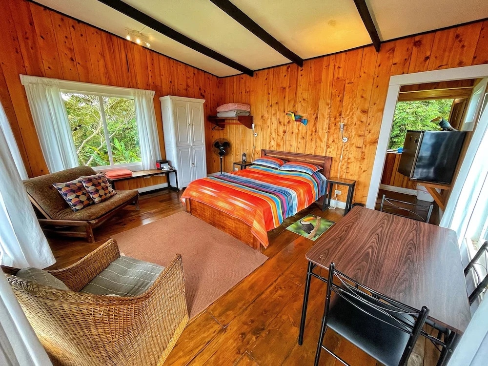 Reventazon River Mountain Lodge