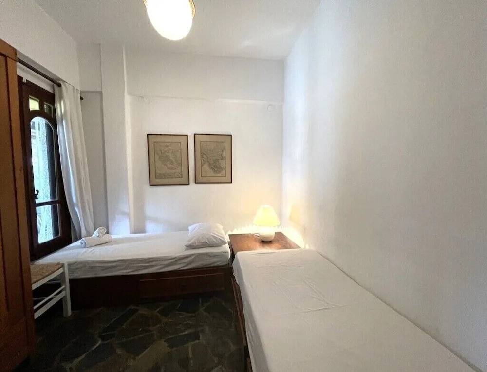 Spacious Maisonette on the 