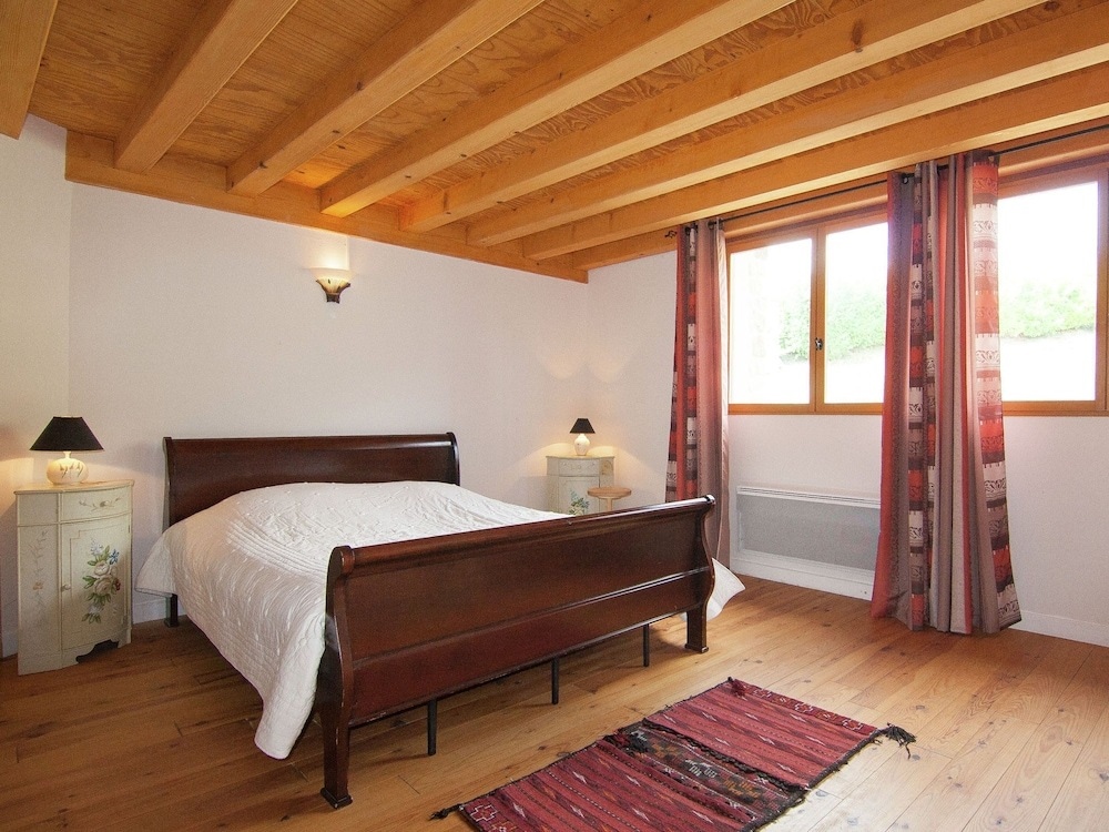 Spacious Holiday Home In Roussines With Private Pool