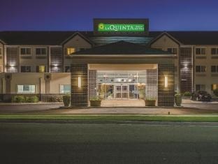 La Quinta Inn & Suites by Wyndham Logan