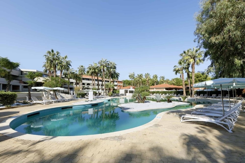 Fiesta Garden Beach