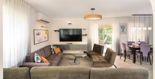 Bar On Holiday Homes