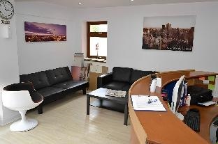 London Plus Heathrow B & B