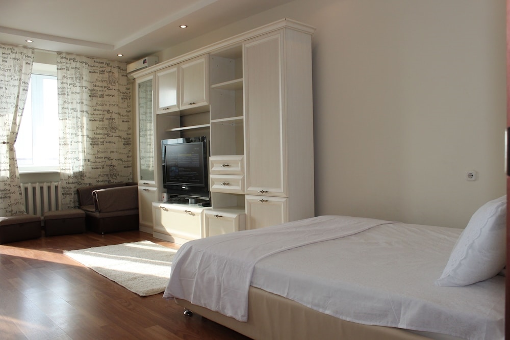 Apartments Near Volga River At The City Center