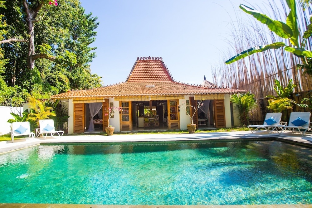 Halimah`S House At Latalama