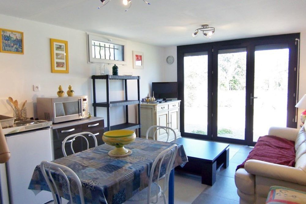 Santi Expertimmo Isis