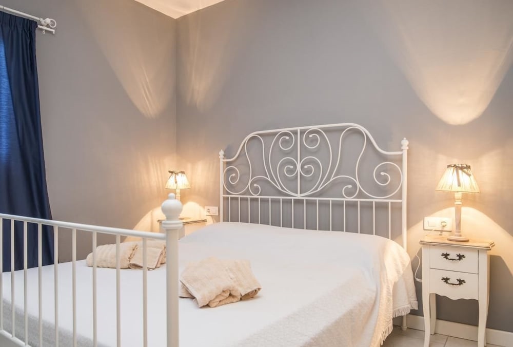 Lightbooking Villa Sol