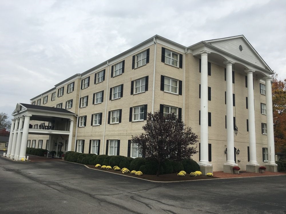 Elwood Hotel & Suites