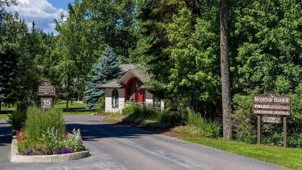 Mountain Harbor #203 2 Bedroom Condo