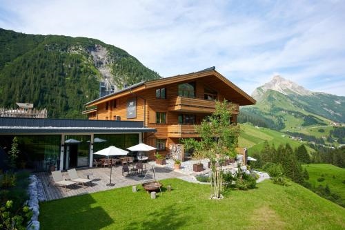 Lux Alp Chalet