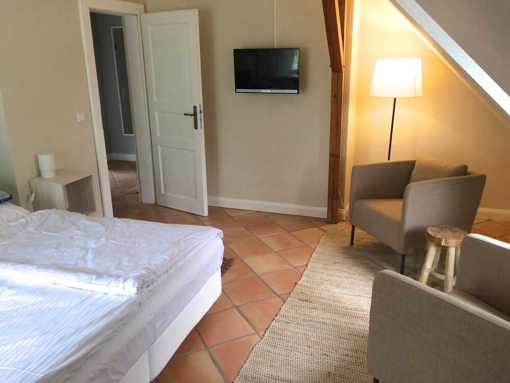 Beautiful Apartment In Saal With 6 Parking Spots