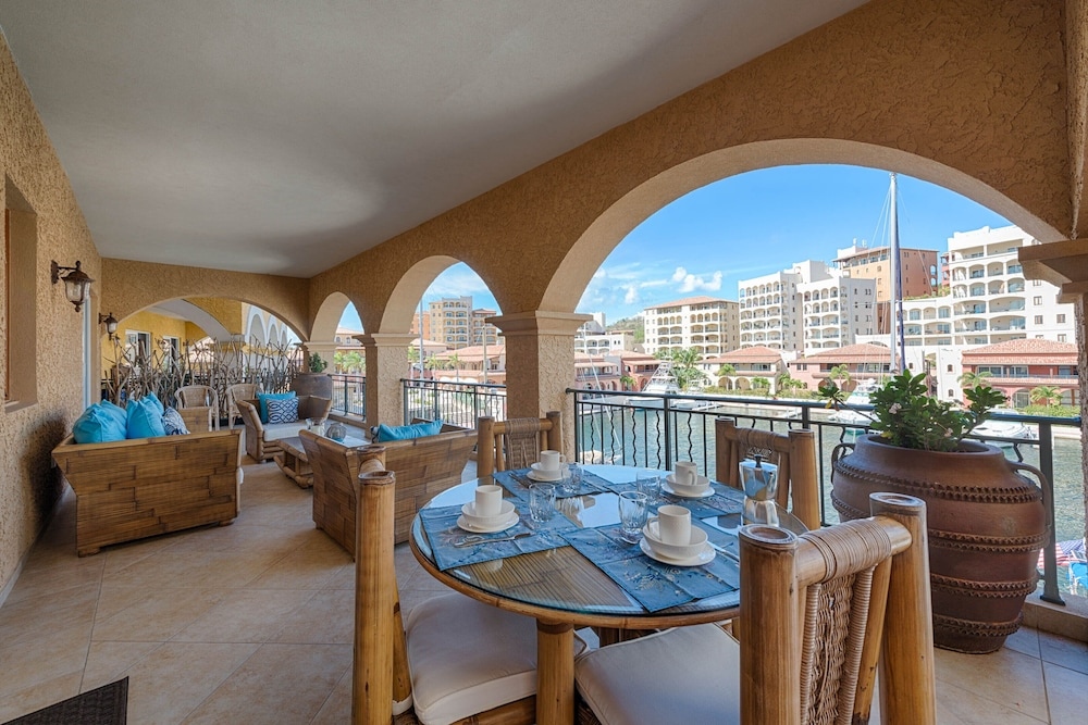 Dream Villa Porto Cupecoy P