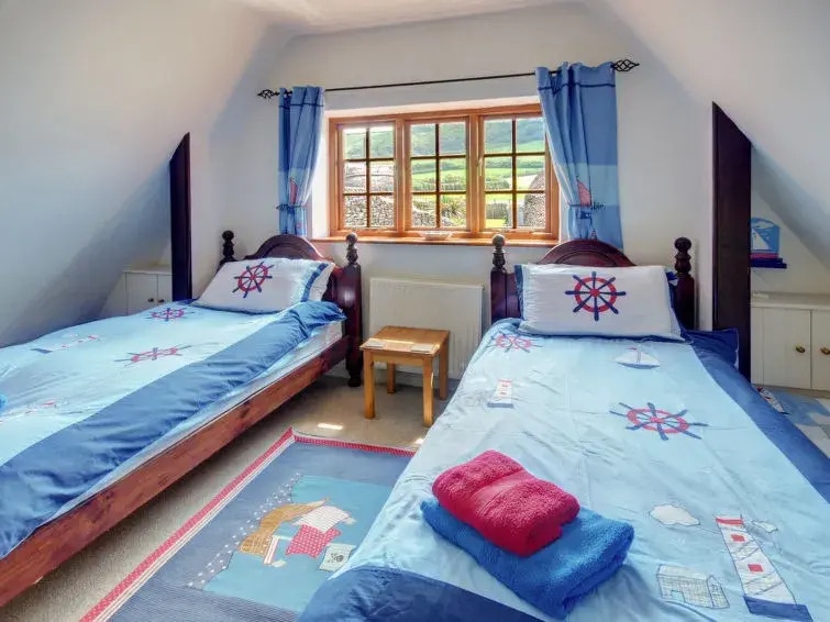 Holiday Home Cock Rock