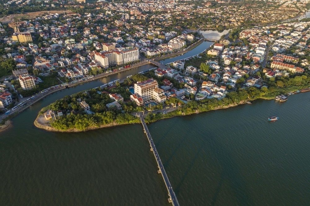 Hoi An River Town Hotel