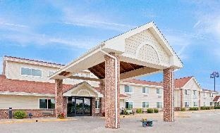 AmericInn by Wyndham Northfield