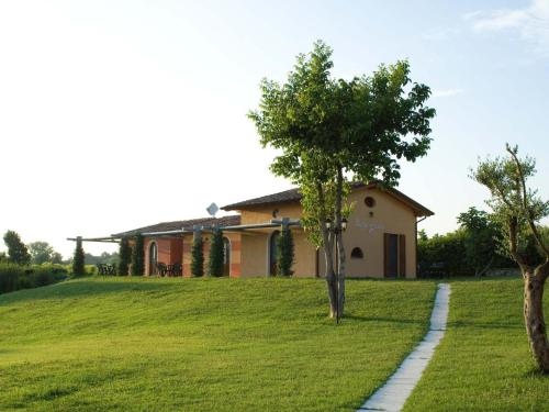 Bed and Breakfast Borgo Tre Case