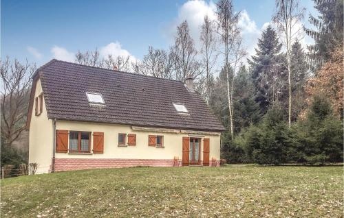 Six Bedroom Holiday Home In Dirbach