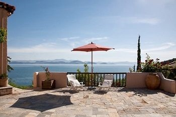 Villa With In Xiropigado With Wonderful Sea View Enclosed