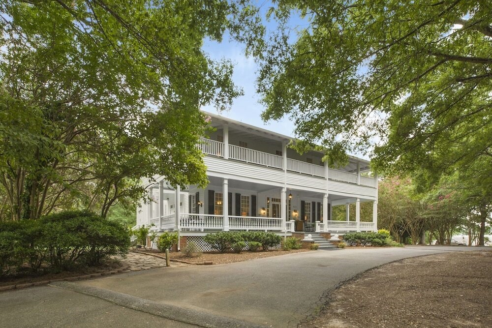 Liberty Hall Inn & Brandini's