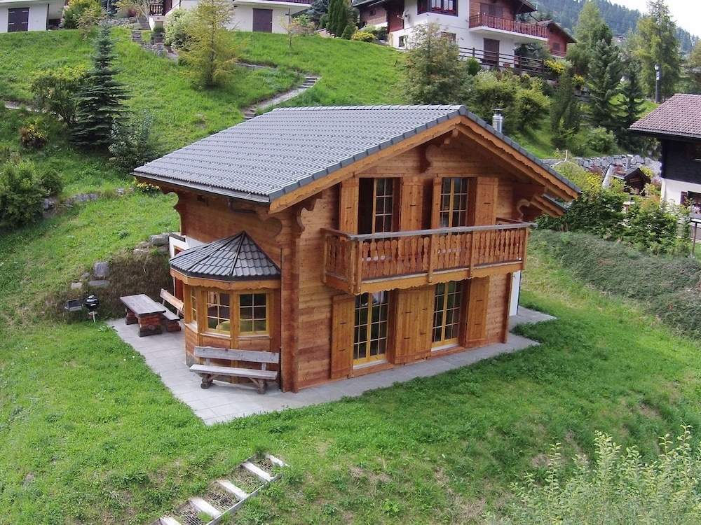 A New Chalet, On The Edge Of La Tzoumaz