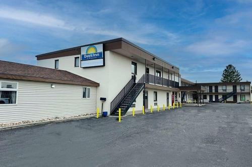 Days Inn by Wyndham Wheatland