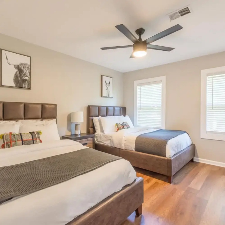 Beautiful Large Newly Renovated 5 Bedroom House