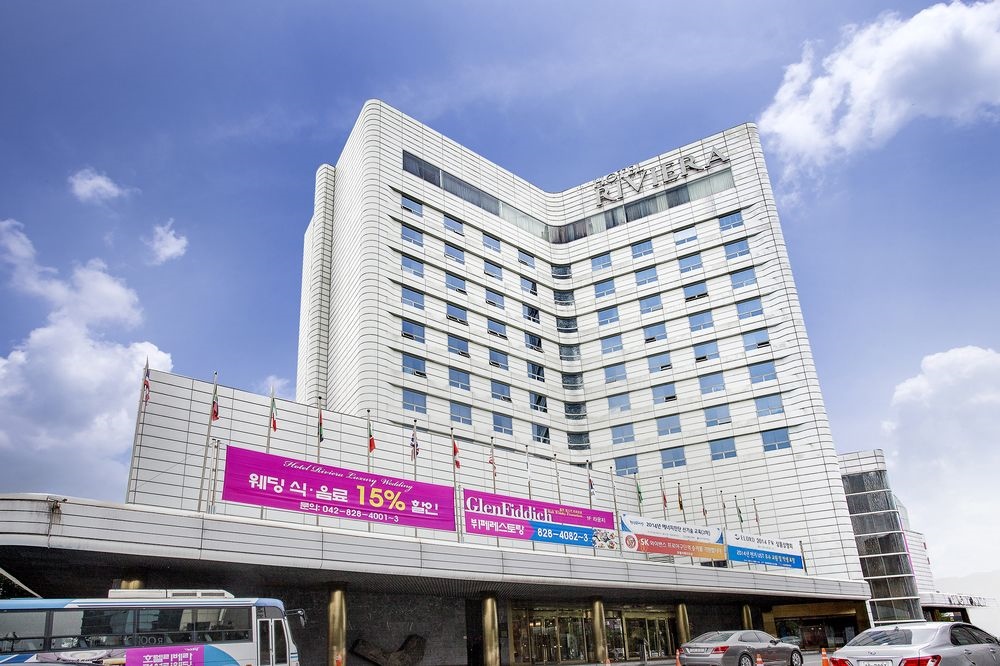 Riviera Yuseong Hotel