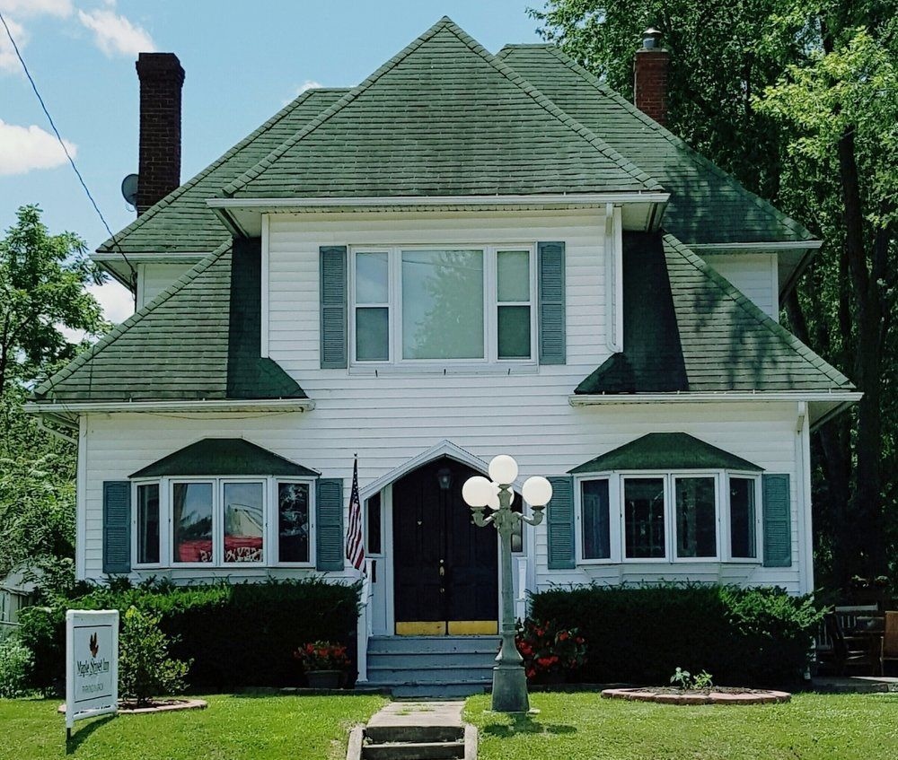 Maple Street Inn