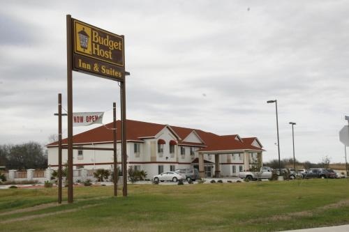 Budget Host Inn & Suites