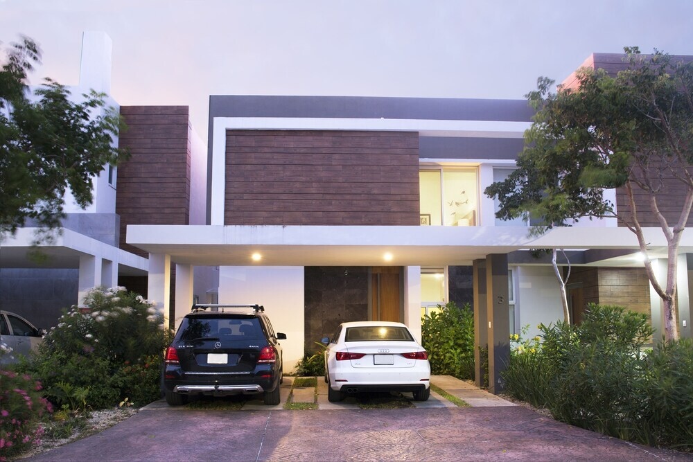 Altozano Designer House with Pool