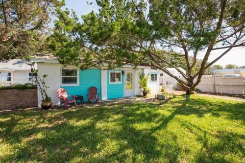 Palmetto Hideout