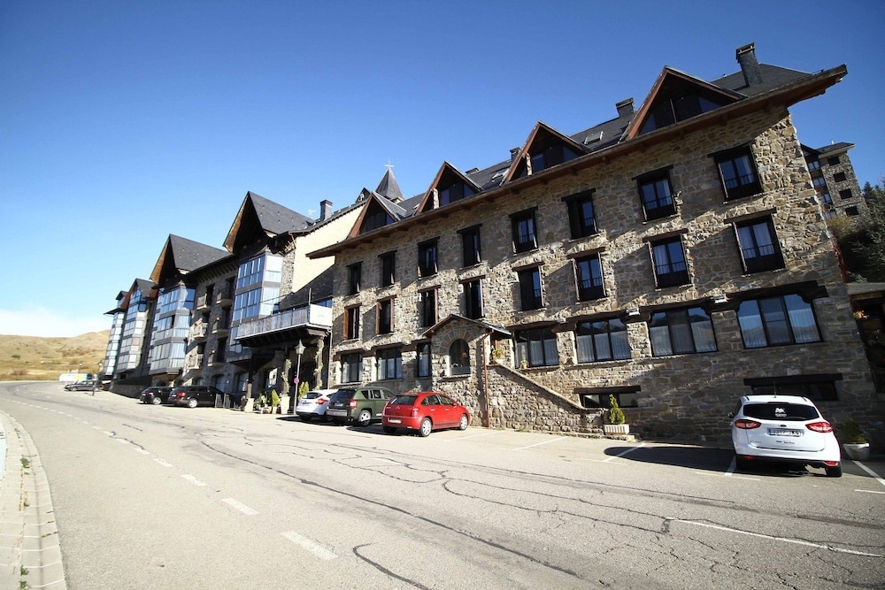 Hotel & Spa Villa De Sallent