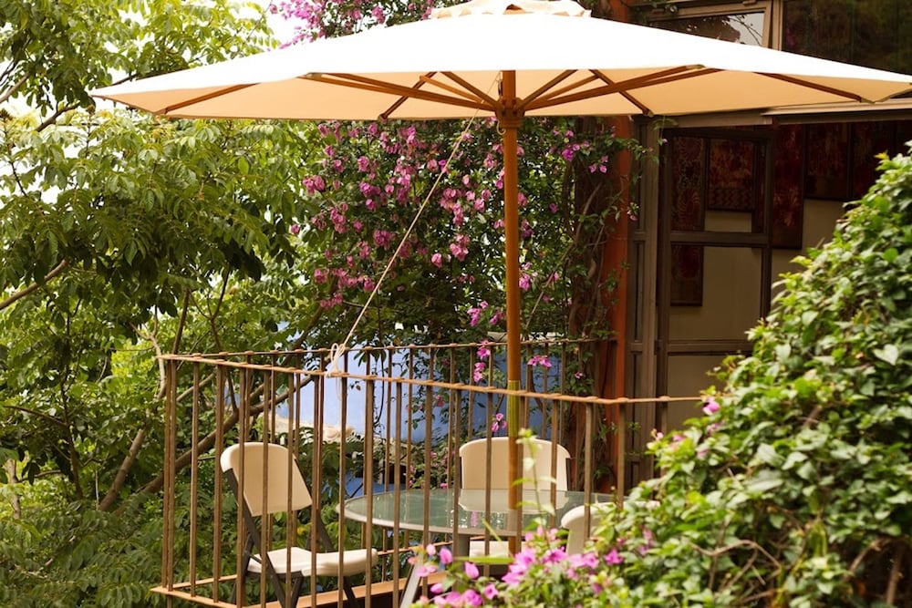 Cozy Atitlan Villa At012