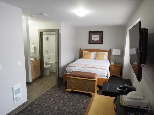 Apex Lodge 7 Hotel Room