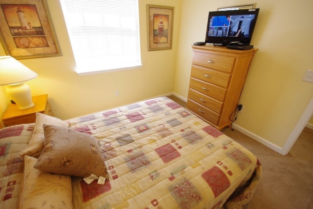 Four Bedroom Terrace Ridge Circle Villa