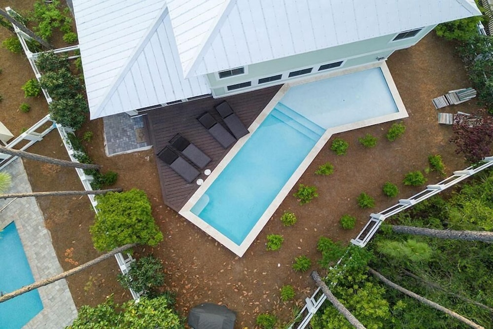 Endless Grace 4 Bedroom Holiday Home By Five Star Properties